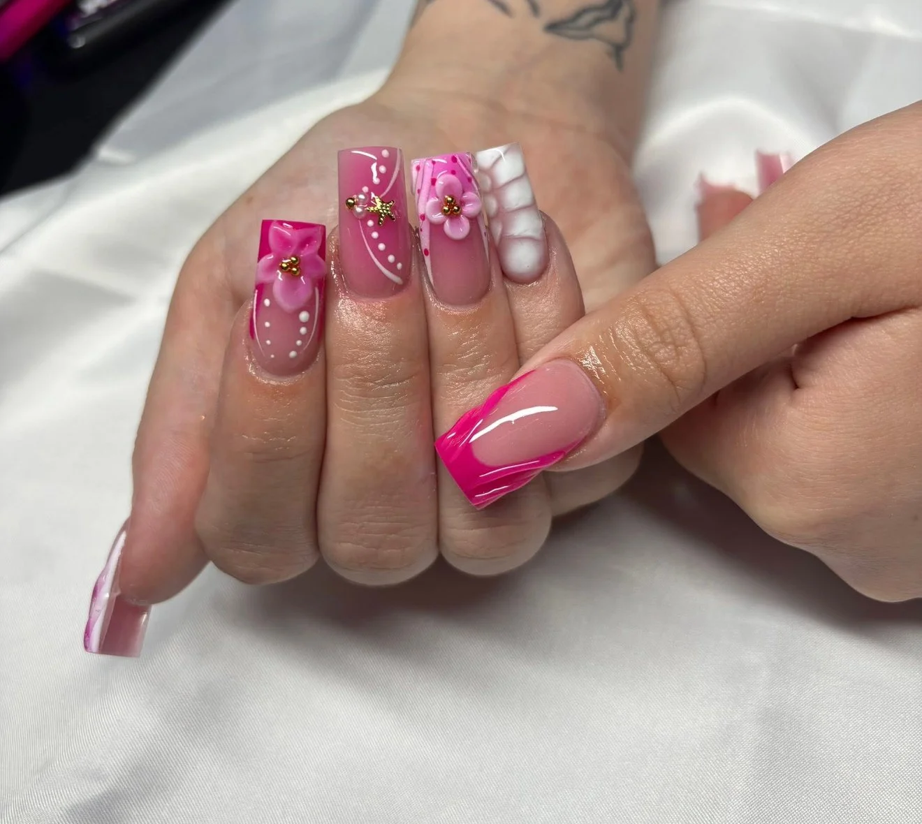 Bronze Beauties Beauty Bar in Avon Lake, OH