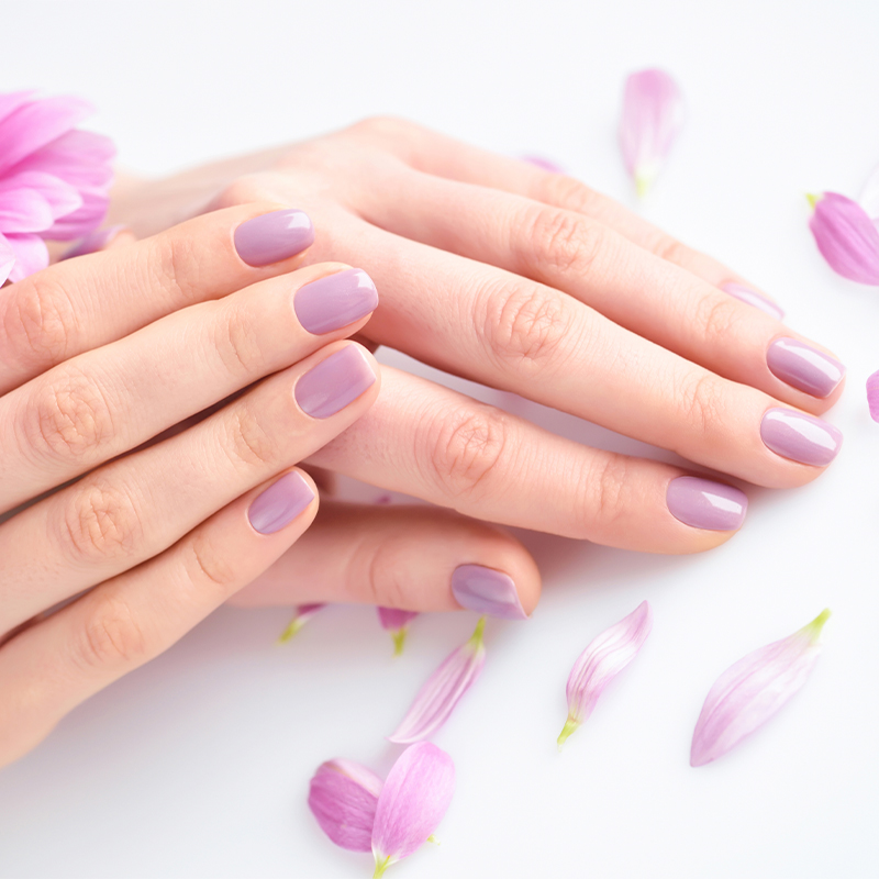 Luxx Nail Lounge in Indianapolis, IN