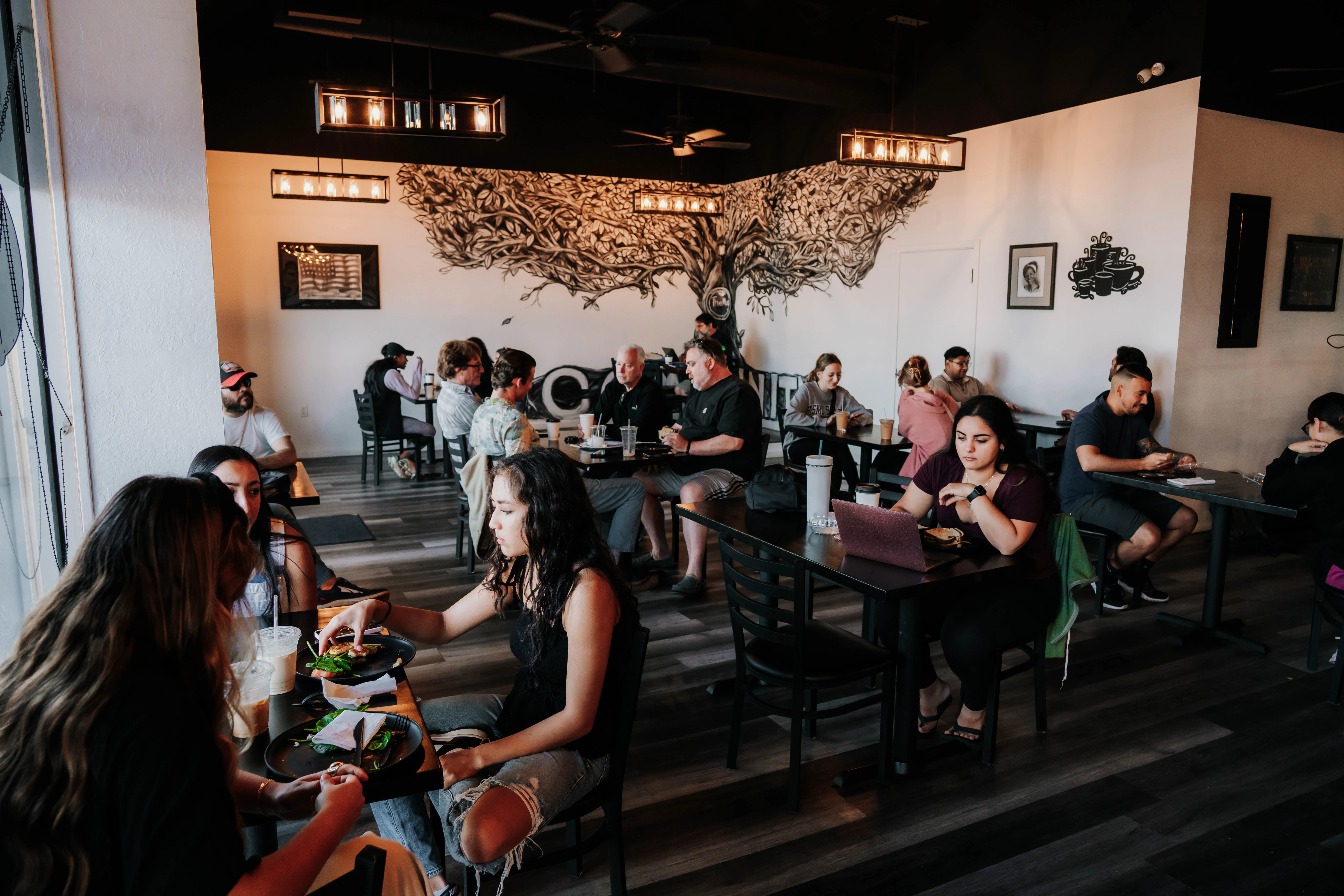 The Mug Community Coffee Shop, Inc. in Fresno, CA