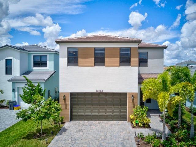 Blue Diamond Realty Group in West Palm Beach, FL (5)