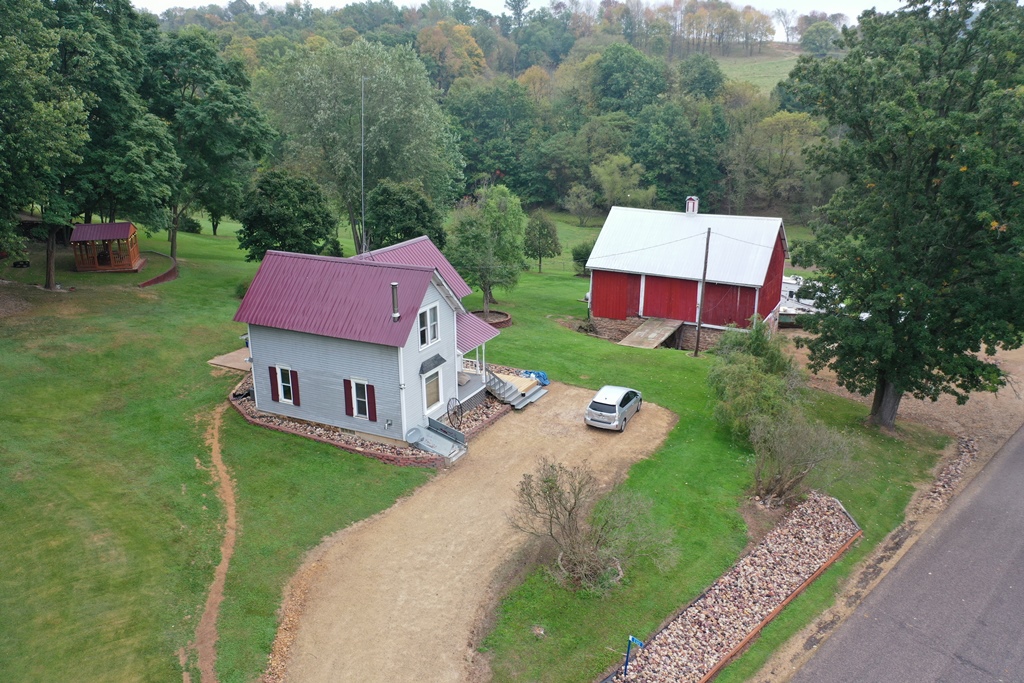 Real Estate in Reedsburg WI: Gavin Brothers Auctioneers & Real Estate, LLC- Reedsburg Office in Reedsburg, WI