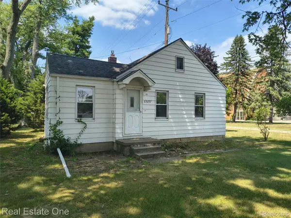 Maceri Home Group Real Estate in Chesterfield, MI (2)