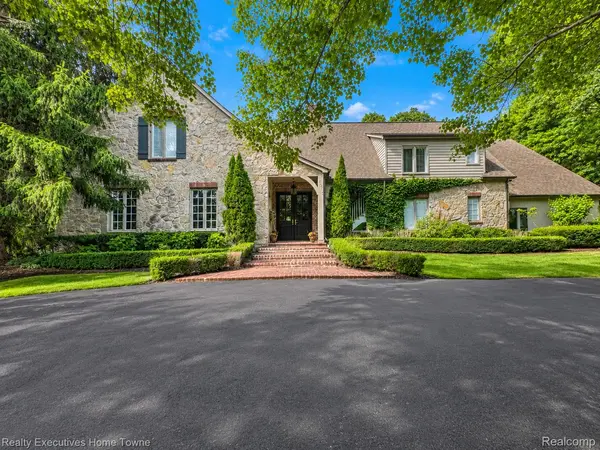 Maceri Home Group Real Estate in Chesterfield, MI (4)