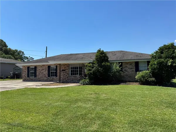 Mark Hingle "The Life Saving Agent" with LPT Realty in Meraux, LA (5)