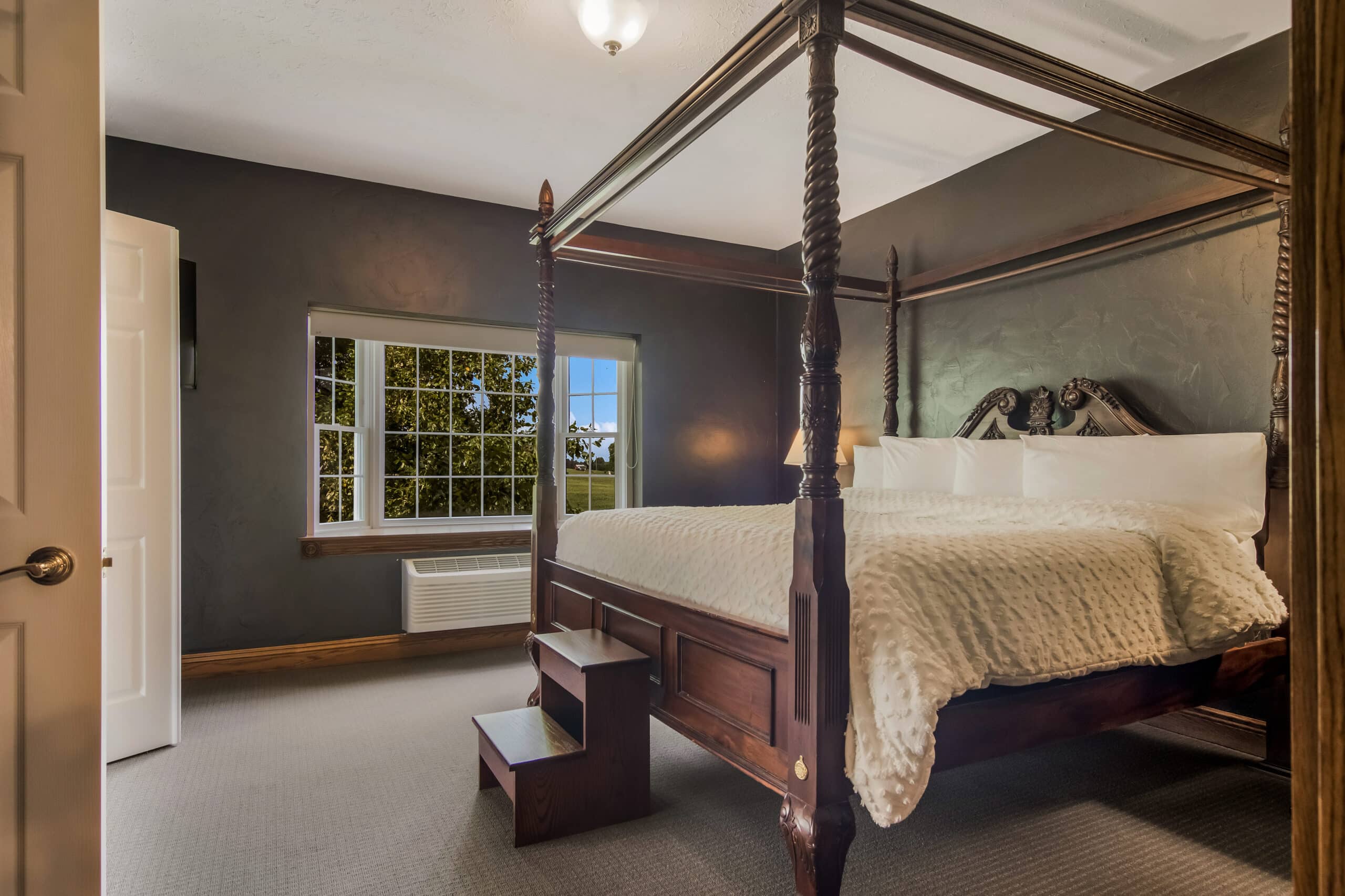 Inn At Amish Door in Wilmot, OH (2)