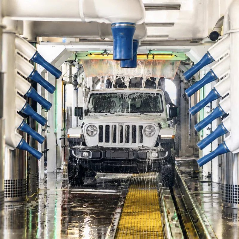 Redondo Car Wash in Redondo Beach, CA (3)