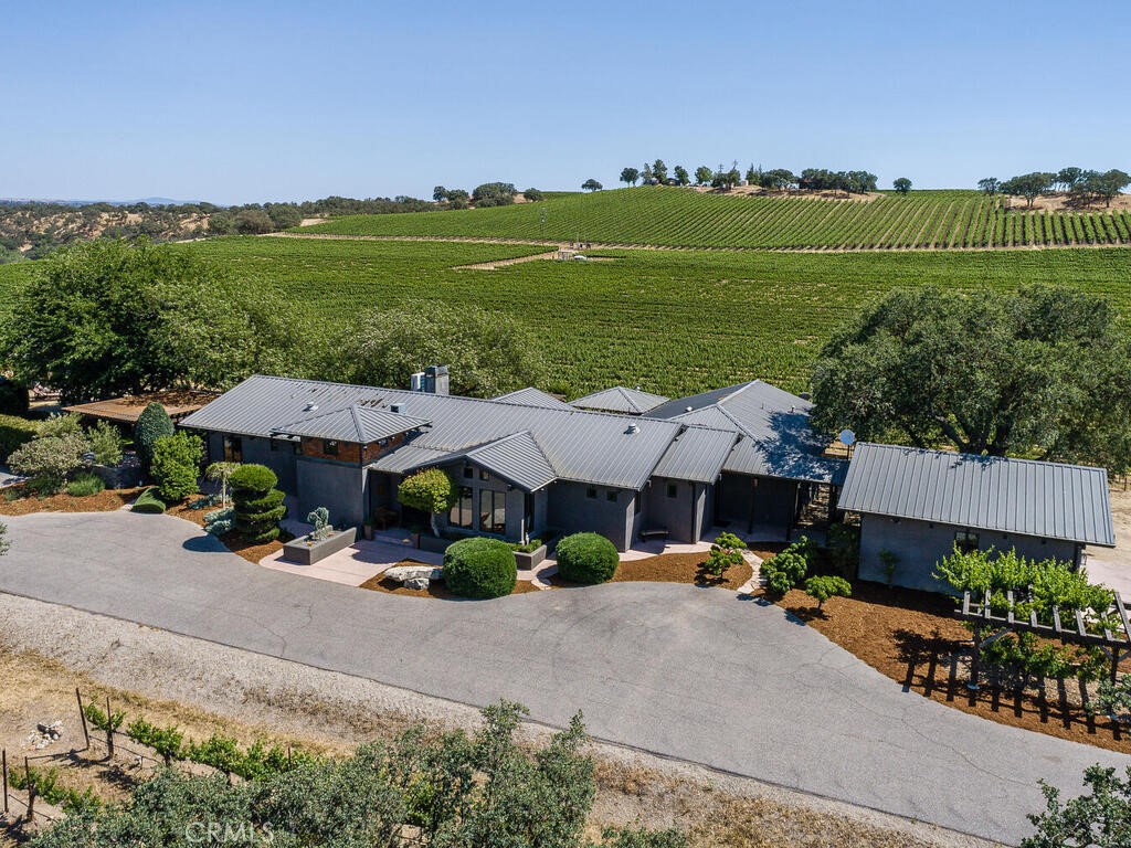 Home and Ranch Sotheby's International Realty in Templeton, CA (6)