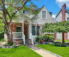 Posh Homes Realty in Floral Park, NY (3)