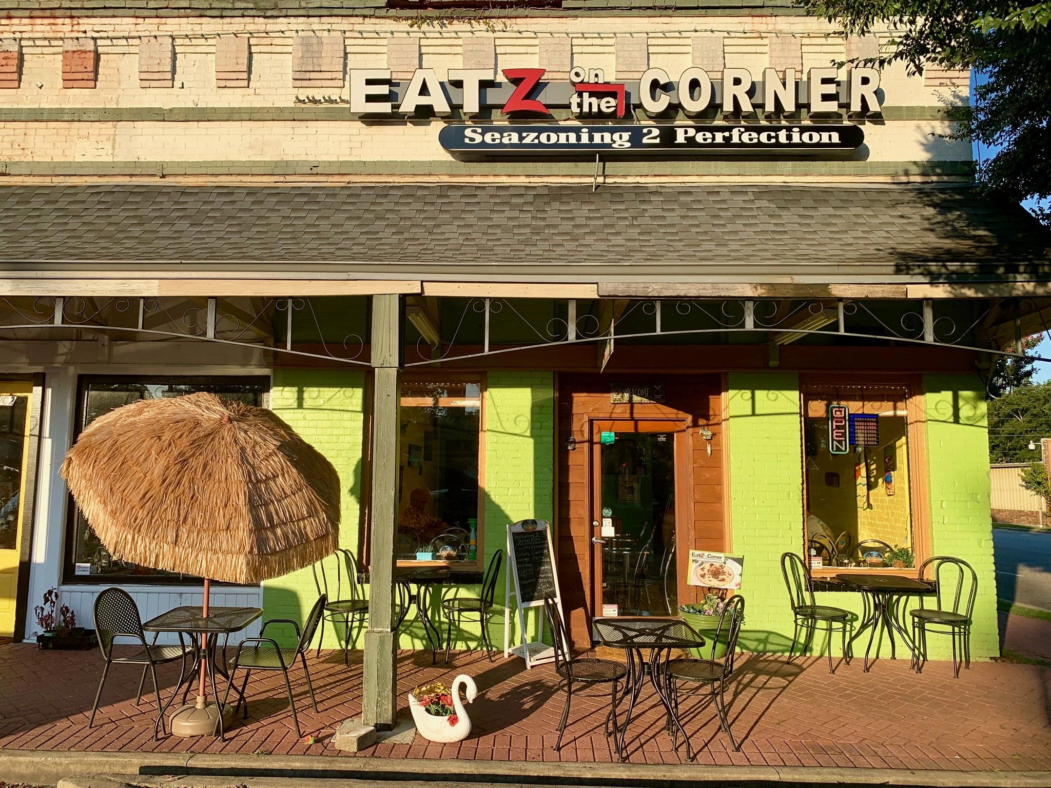 Eatz On The Corner in Pine Mountain, GA
