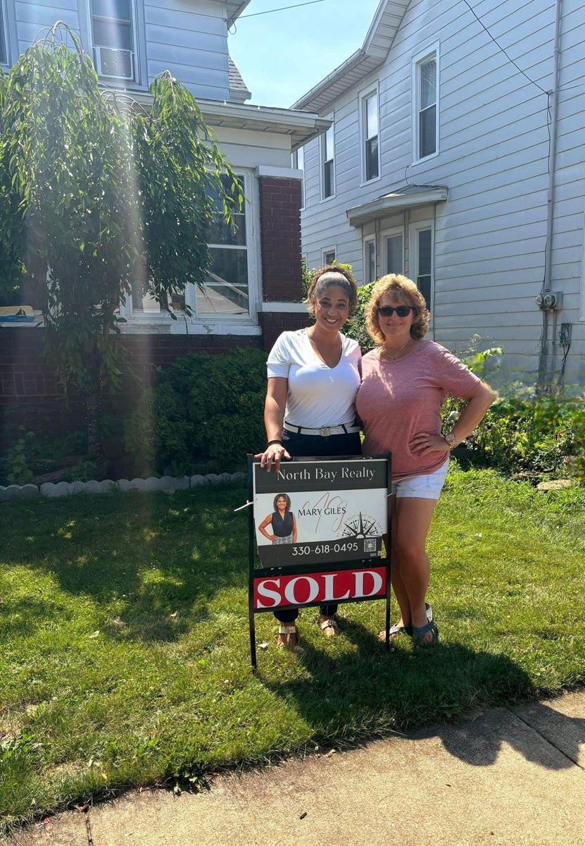 Mary Giles Realtor® - North Bay Realty LLC in Sandusky, OH (3)
