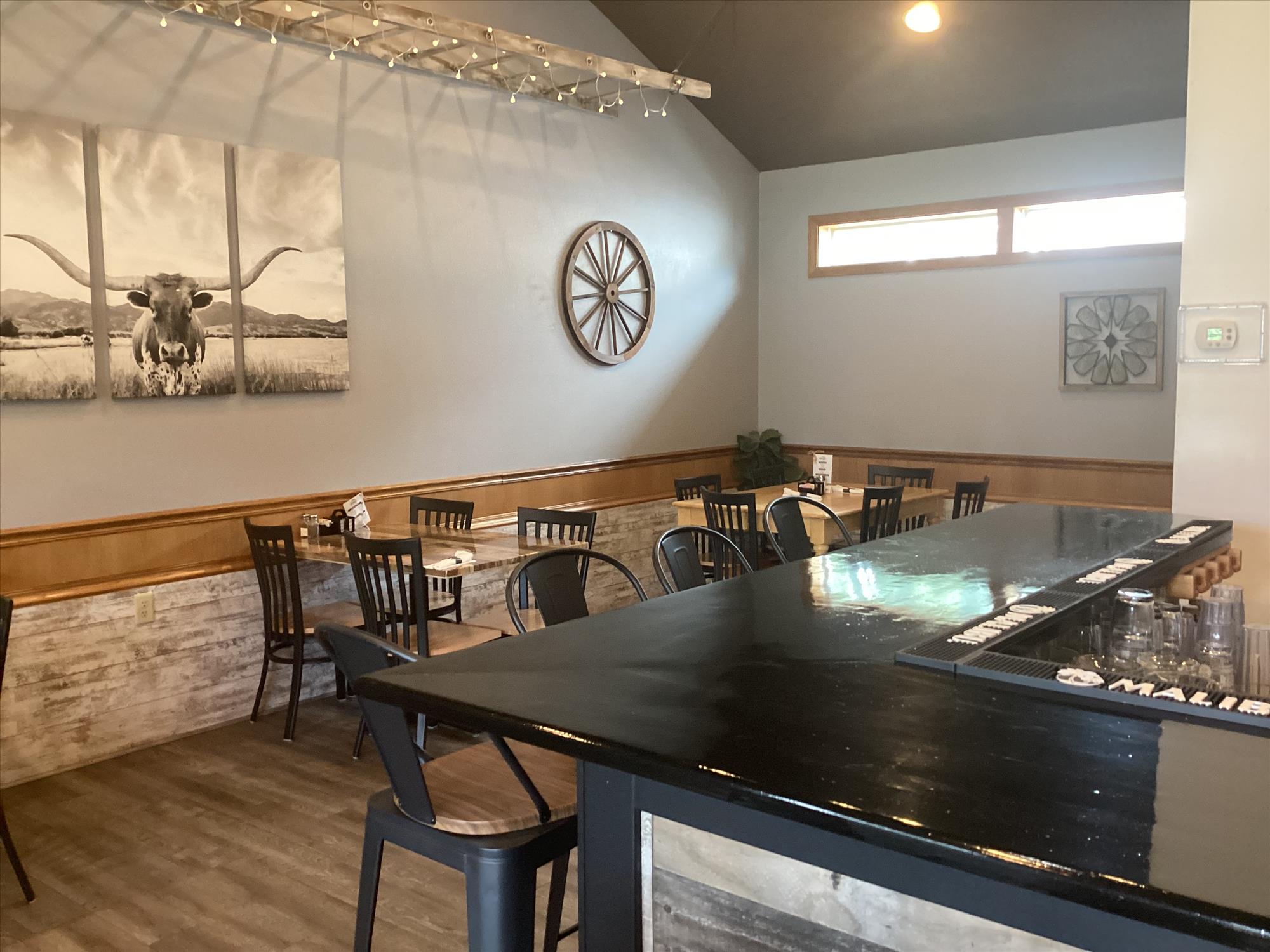 Su Casa Pub & Grill in Holmen, WI
