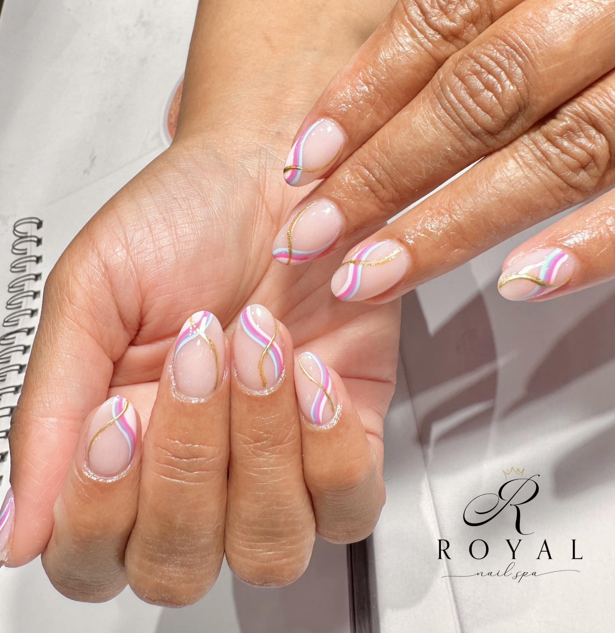 Royal Nail Spa in Glen Ellyn, IL (4)