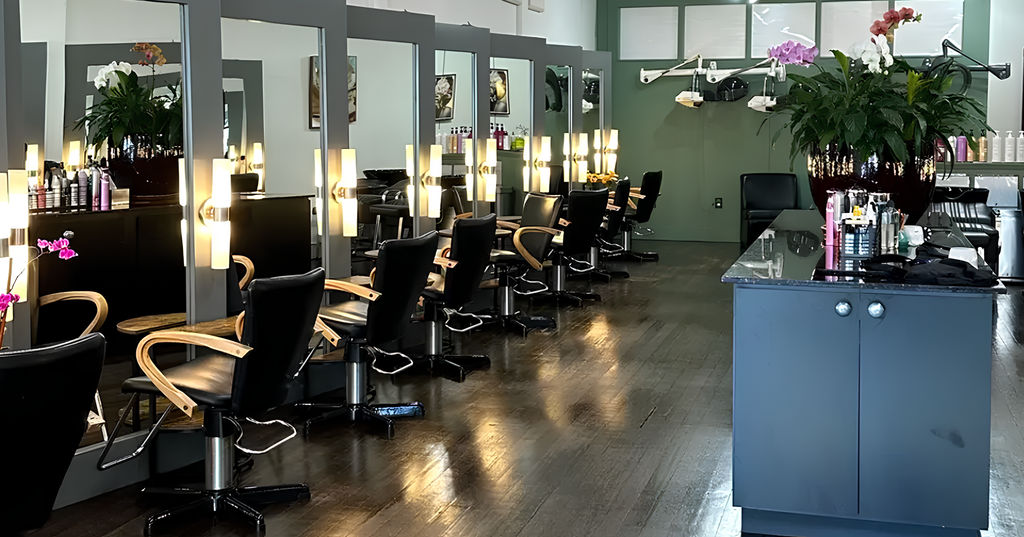 Maison Salon Deux in San Mateo, CA