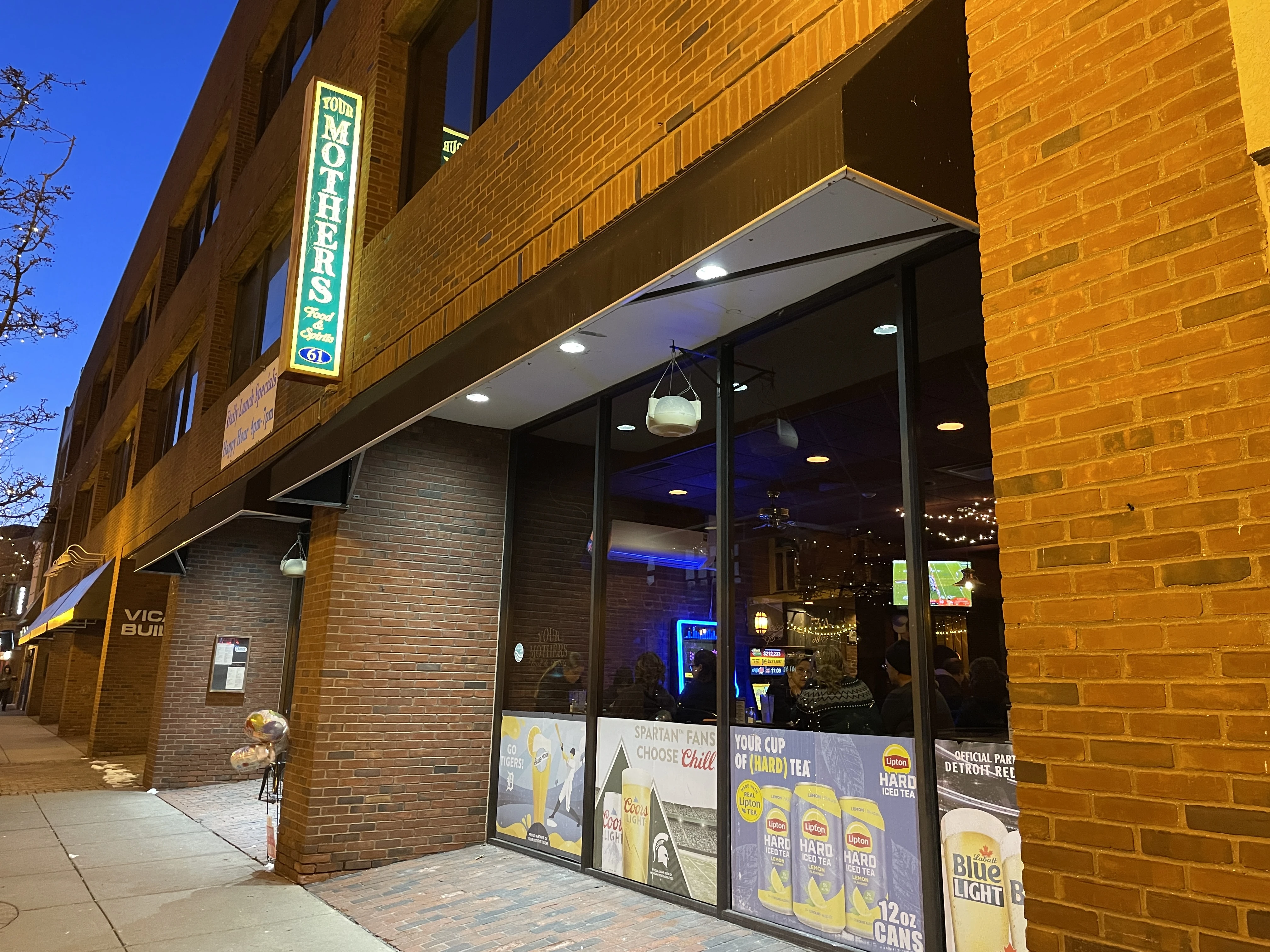 Your Mothers Food & Spirits in Mt Clemens, MI