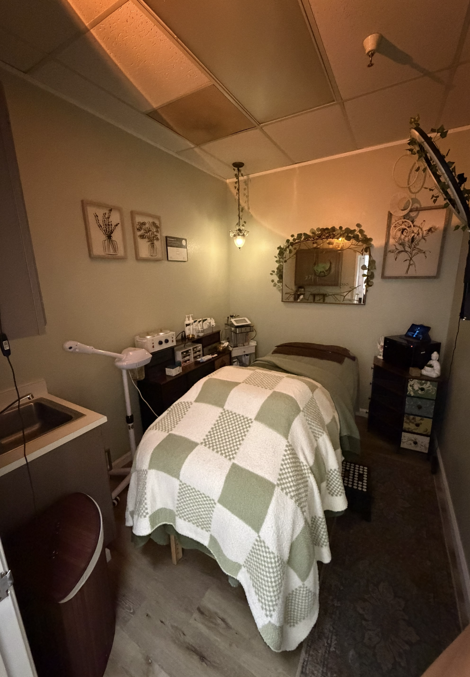 Blush & Glō Salon and Spa in Sebastopol, CA (2)
