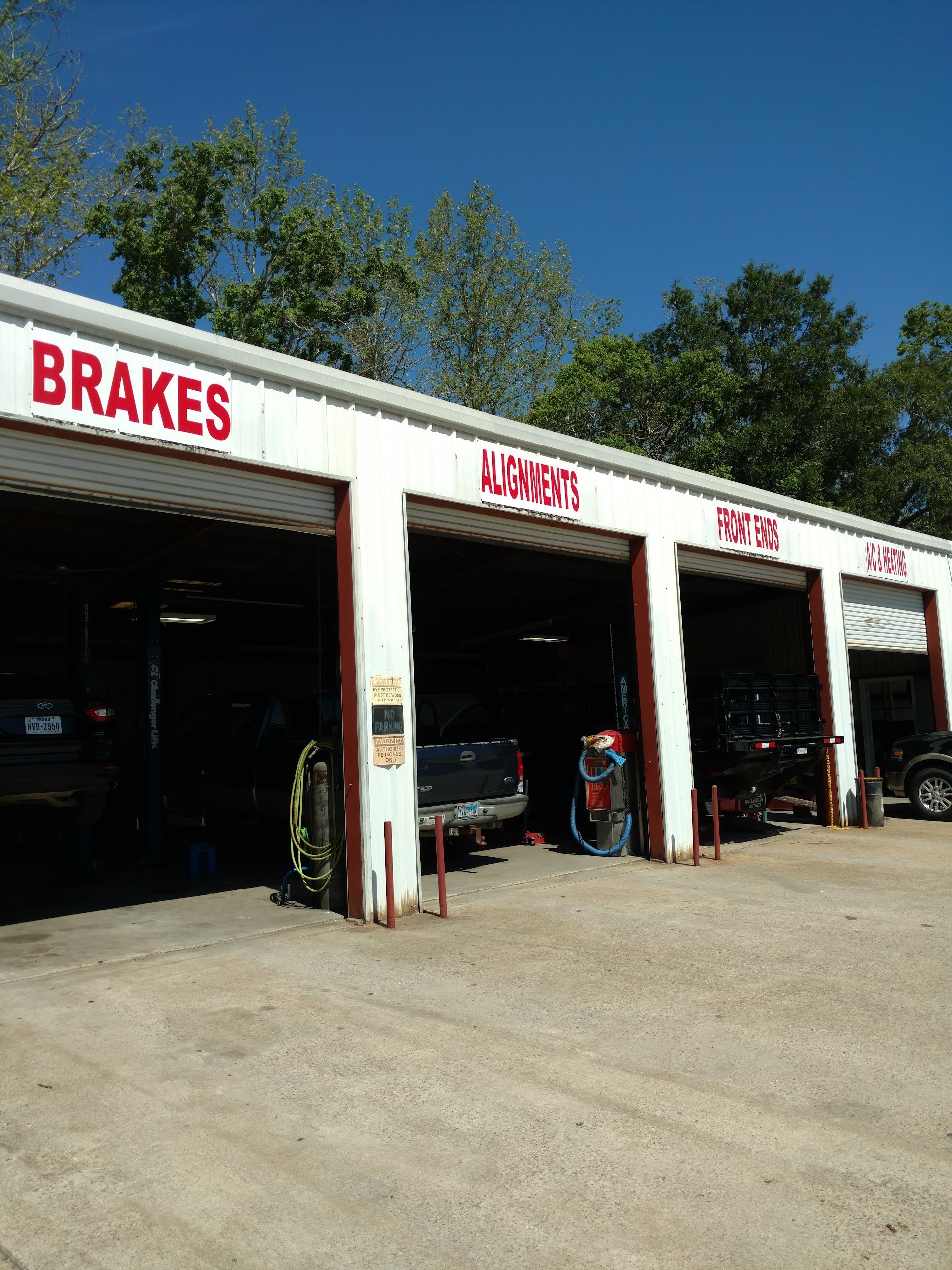 Hometown Tire & Auto in Liberty, TX (3)