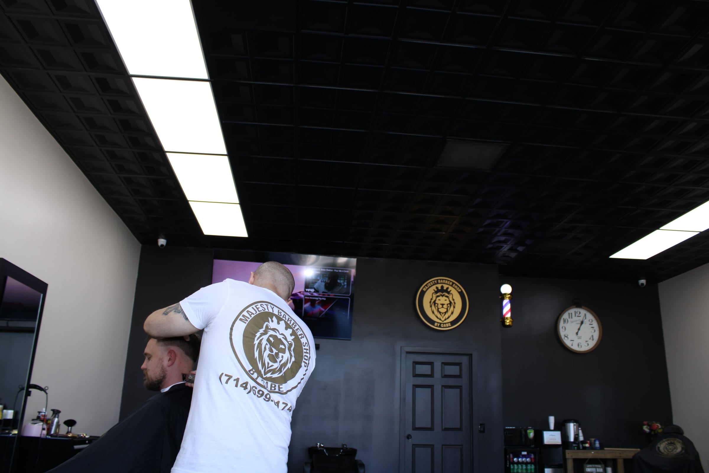 Majesty Barbershop in Anaheim, CA (5)