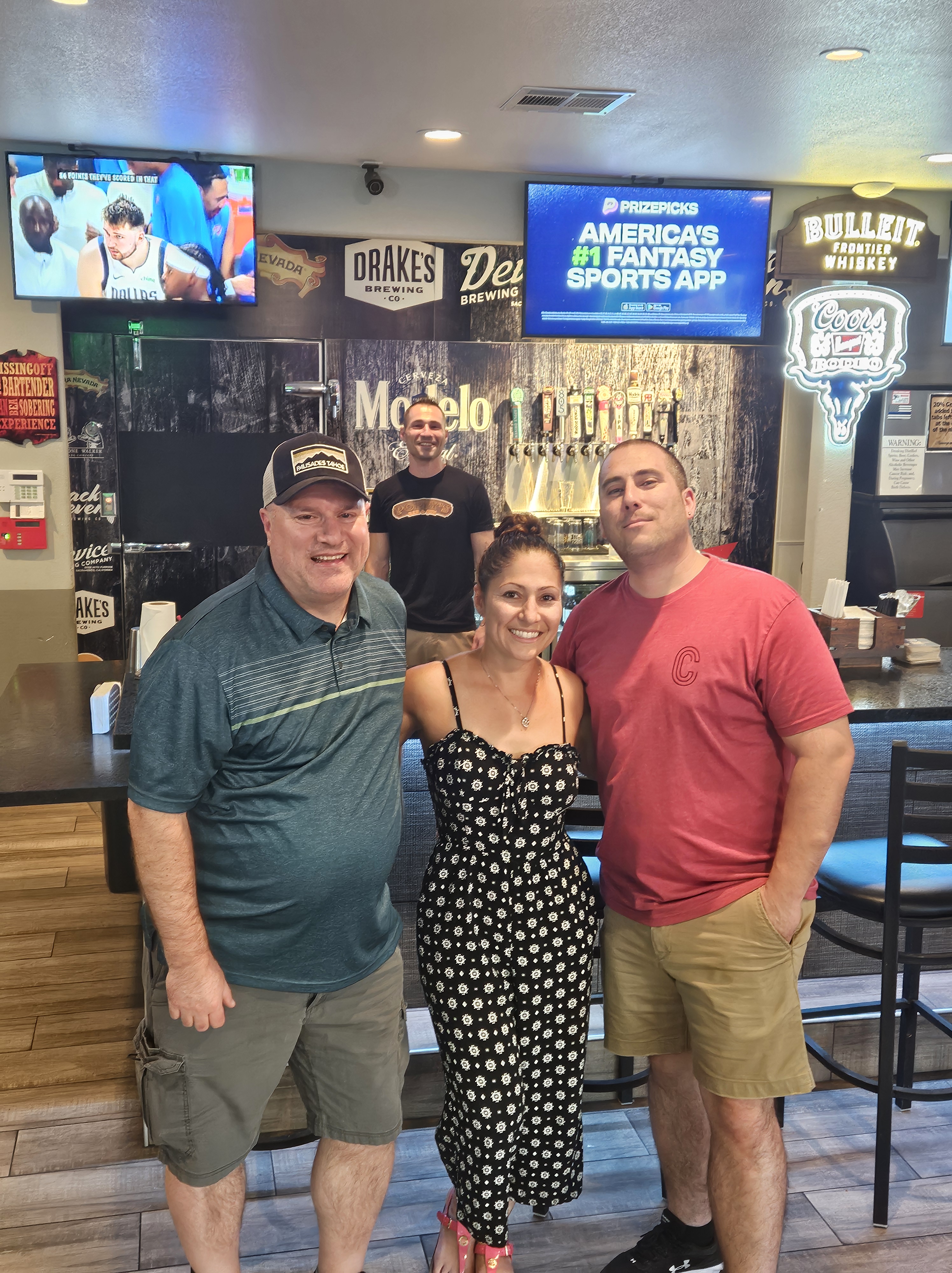 Poppy's Bar & Que in Folsom, CA