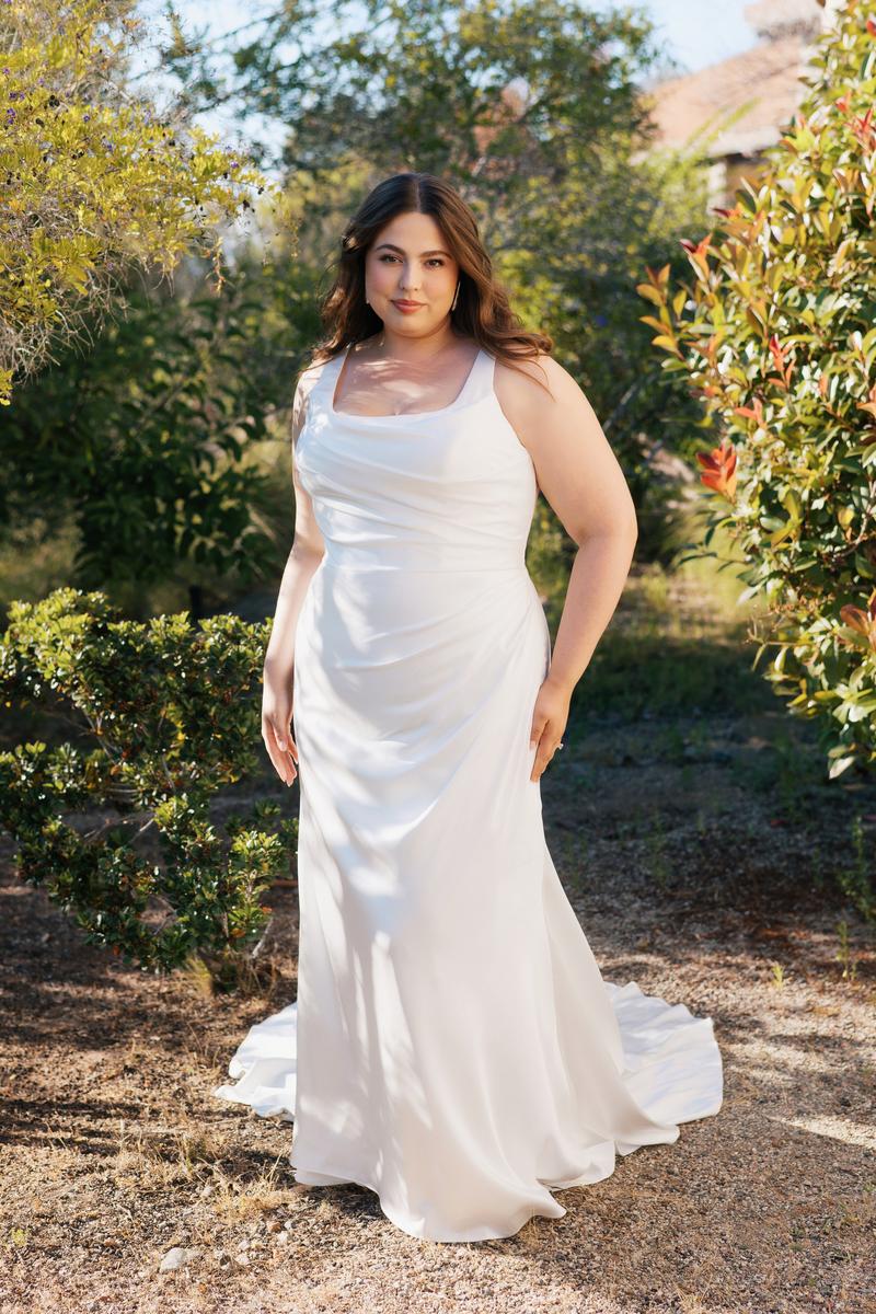 Universe Bridal & Prom in West Lafayette, OH