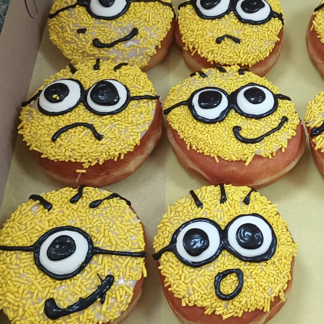 Ravin's Donuts & Ice Cream in Victorville, CA (5)
