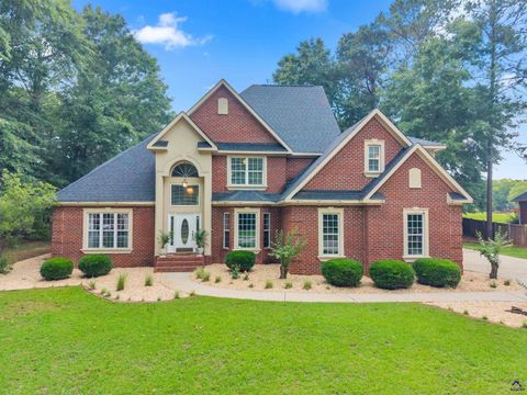 Laura Branham Realtor - Landmark Realty in Perry, GA (5)