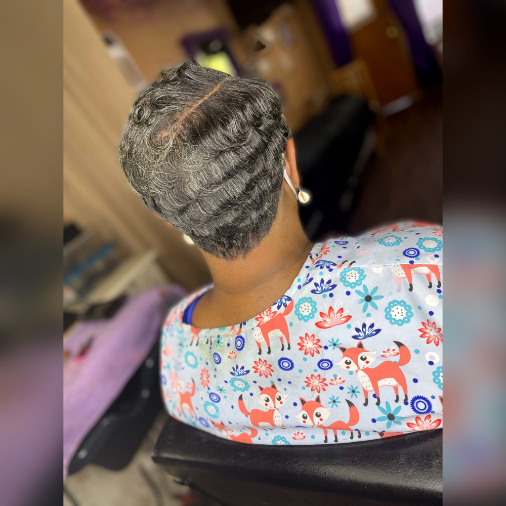 Crystal’s Hair Lounge in Bennettsville, SC