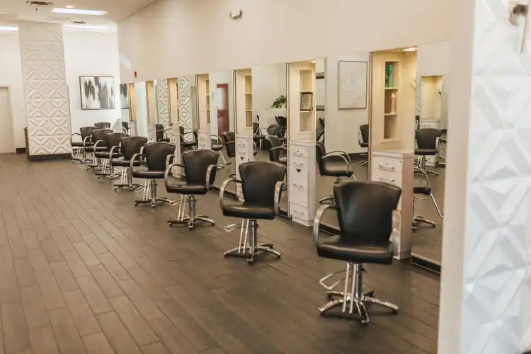 Bella Lina Cruz Salon Winter Garden Village in Winter Garden, FL (2)
