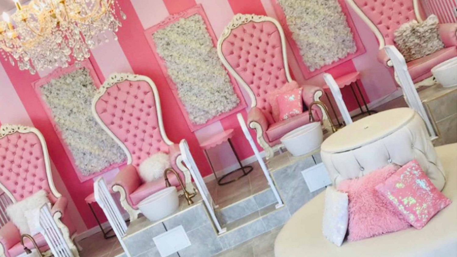 Glitter & Glam Palisades Center in West Nyack, NY (4)