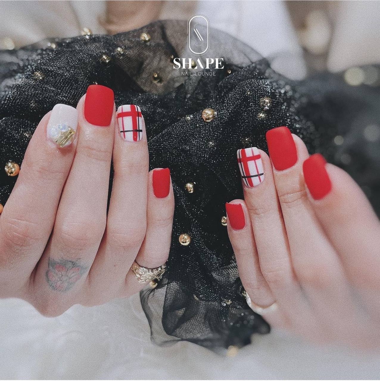 Shape Nail Lounge in Lakewood, CA