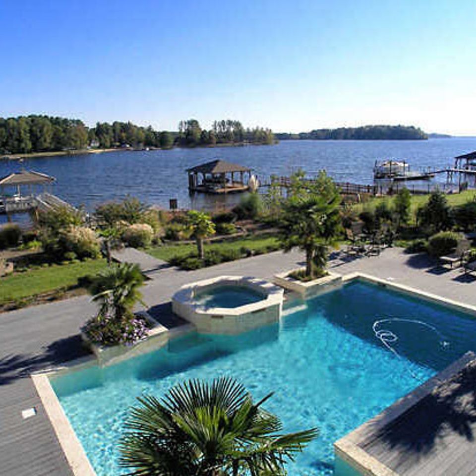 Forward Realty in Huntersville, NC (4)