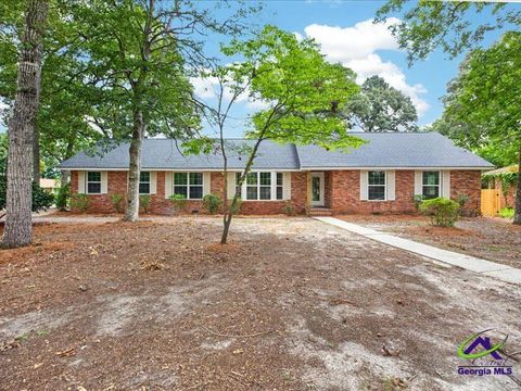Jillinda Falen Realtor/Estate Liquidation Specialist in Warner Robins, GA (3)