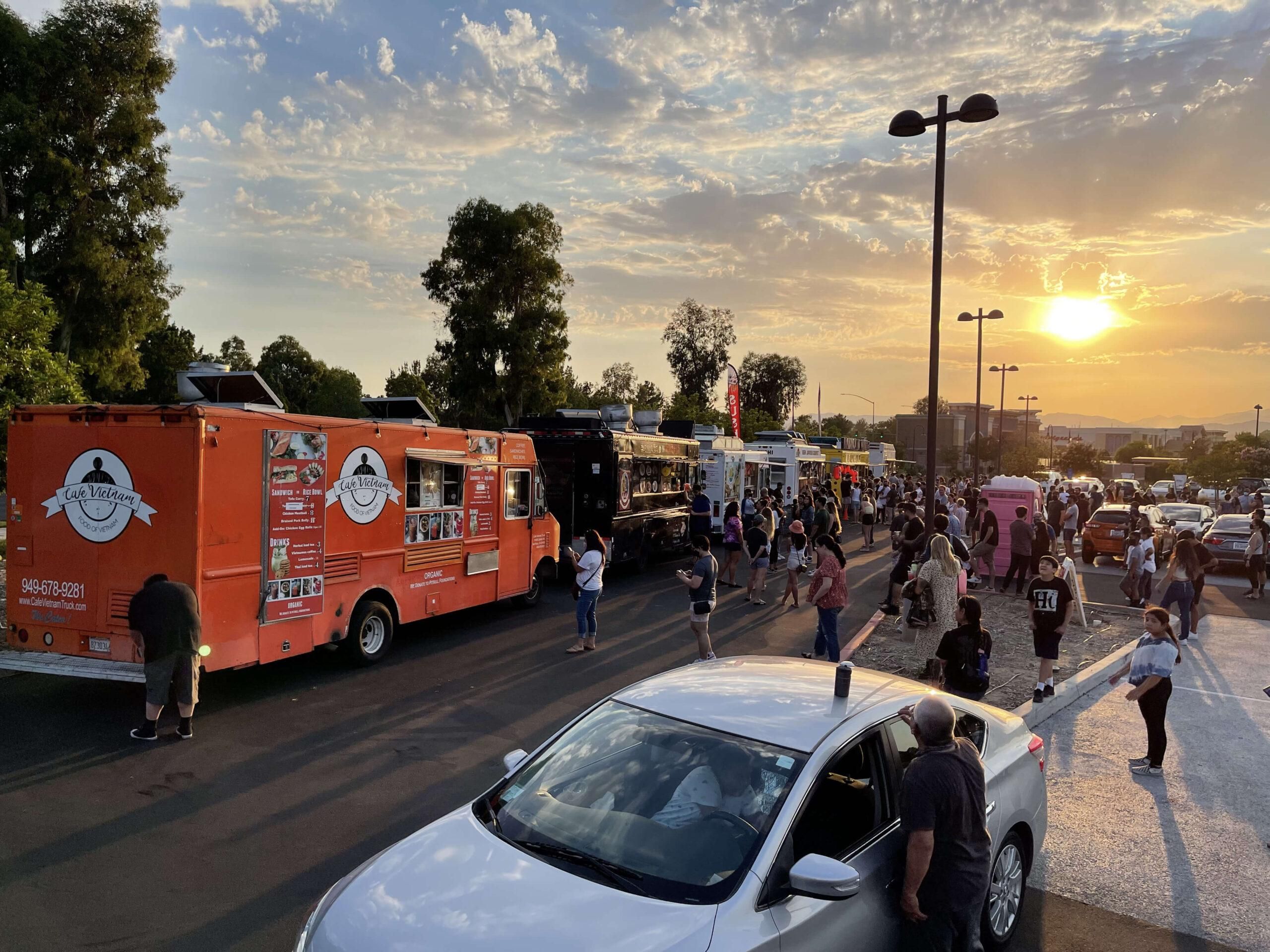 What the Truck w/Whatsupscv in Santa Clarita, CA (3)