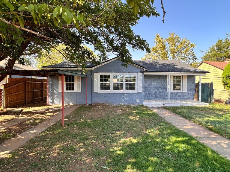 Collen Melton - Realtor in Lubbock, TX (4)