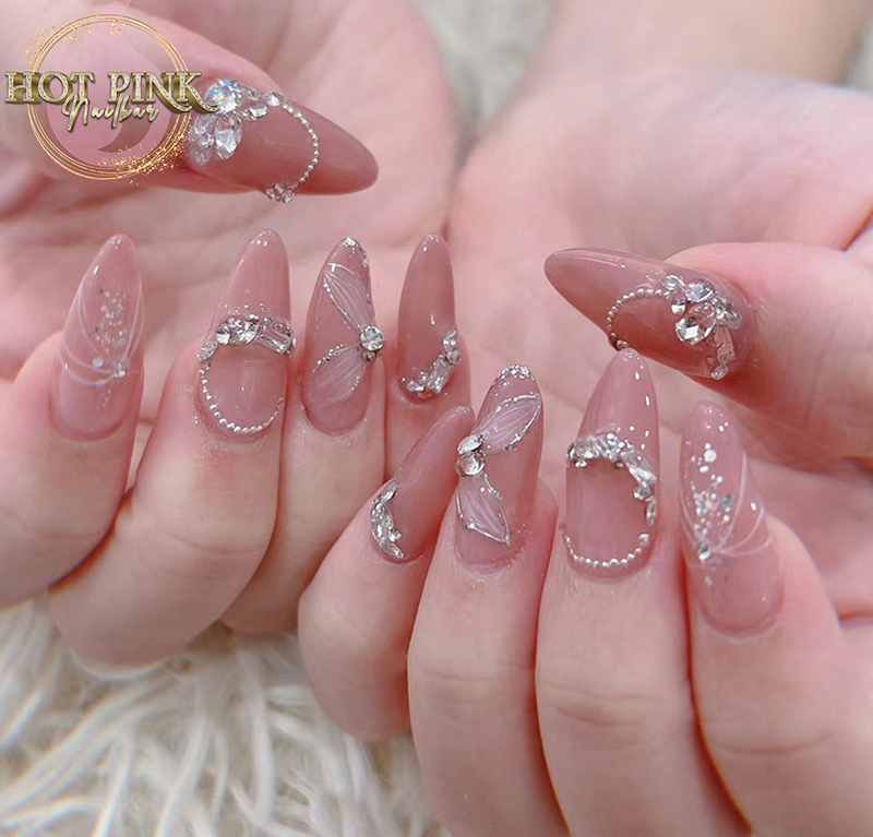 Hot Pink Nail Bar in Sugar Land, TX