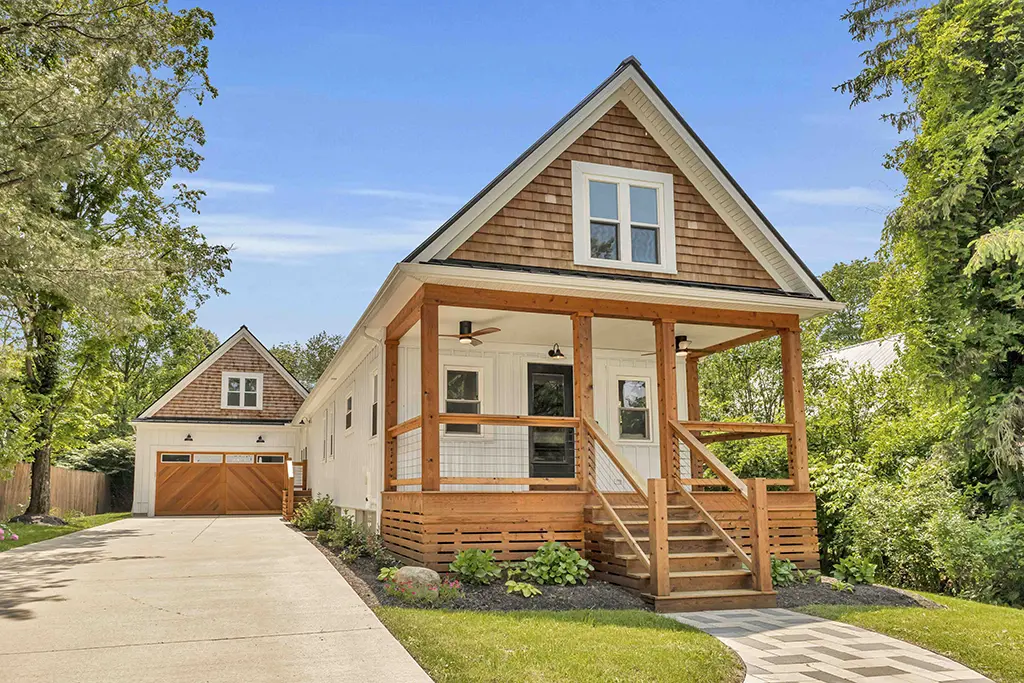 Anthony Latina Remax - Re/Max Crossroads in Rocky River, OH (2)