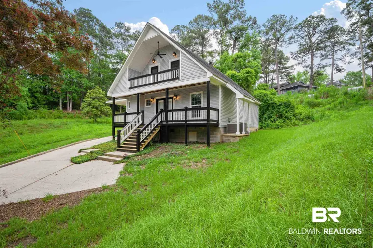 iXL Real Estate North Central: Shundra Barnes in Mobile, AL (6)