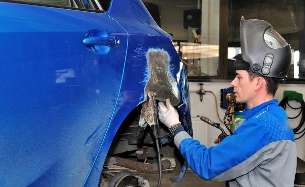 First Performance Auto Body in Glen Ellyn, IL (2)