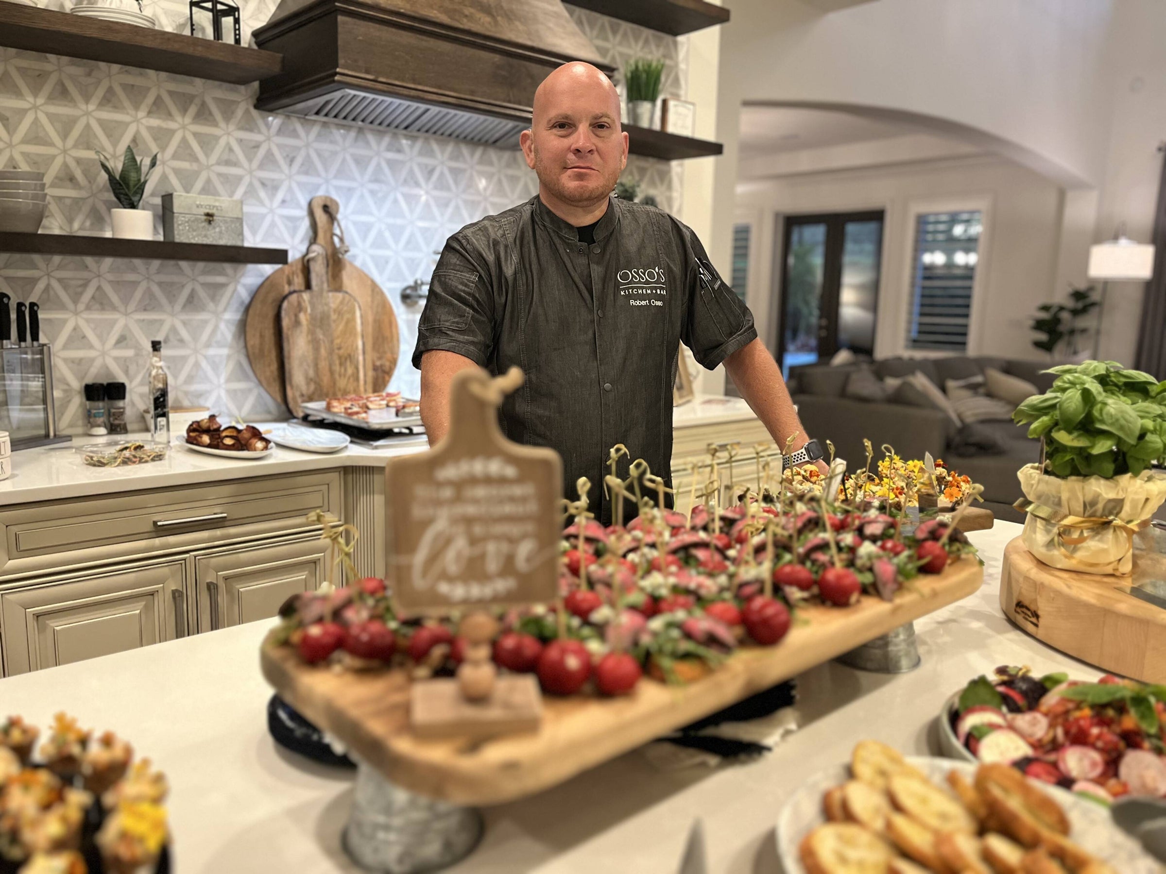 Osso's Kitchen and Bar in Auburndale, FL