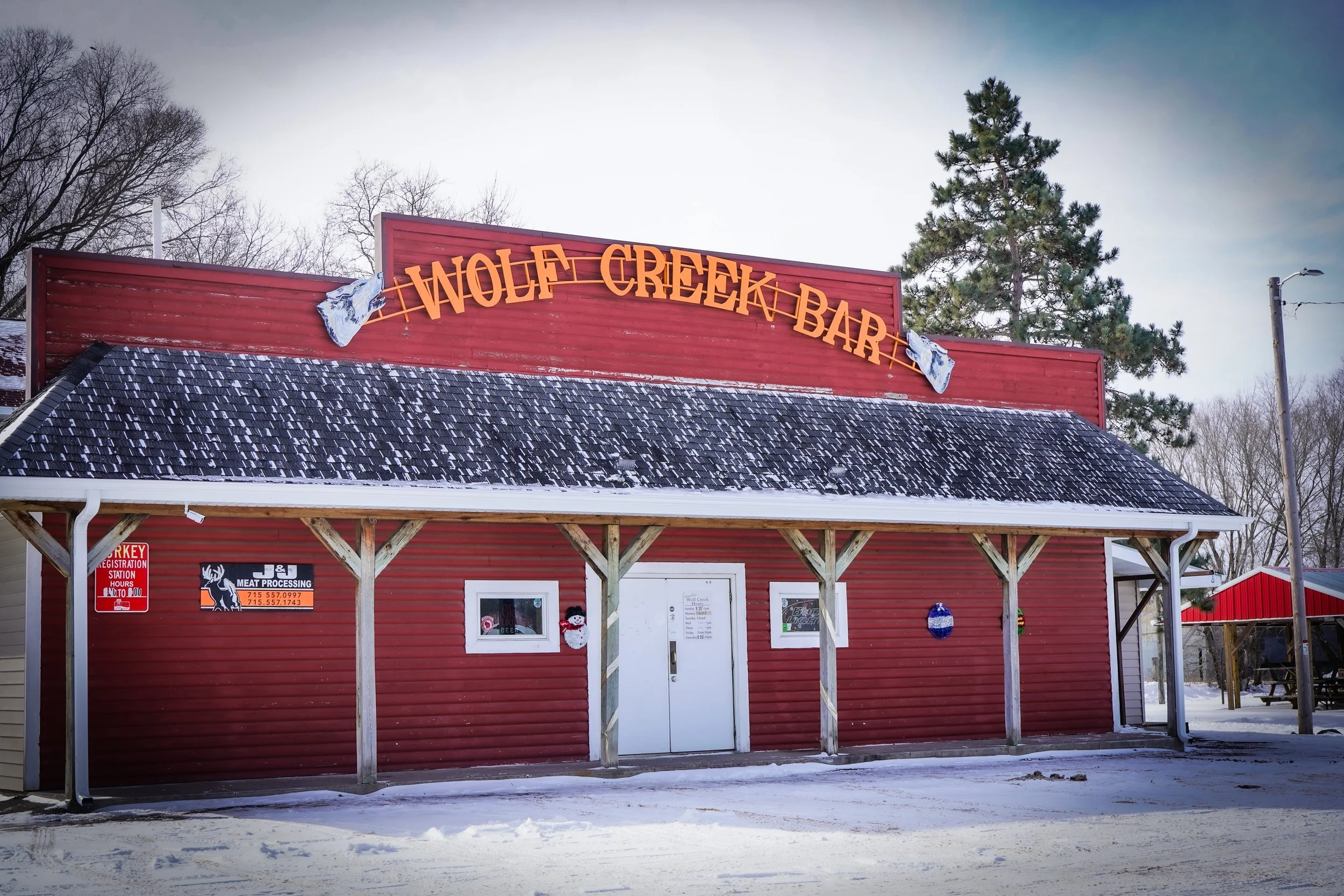 Howlin’ Wolf Creek Bar in St Croix Falls, WI (2)