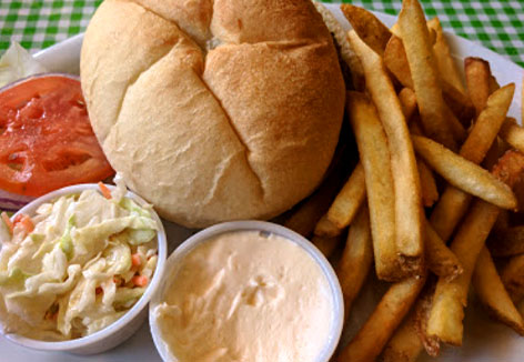 Mom's Restaurant & Pub in Colfax, WI (5)