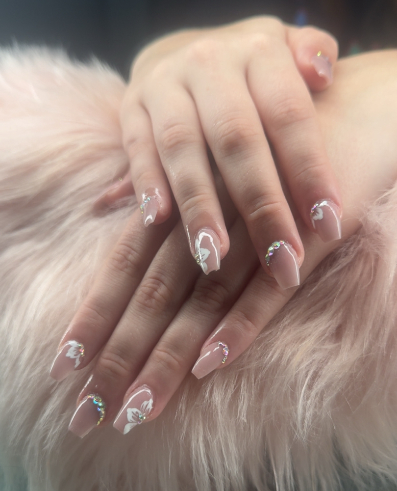 Qs Couture Nail Bar in Fredericksburg, VA (5)