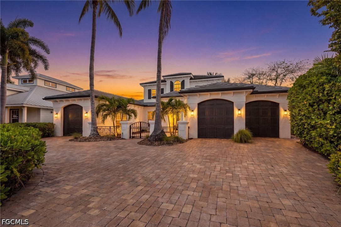 Coastal Luxury Living Group - Alexis Hansen in Fort Myers, FL (4)