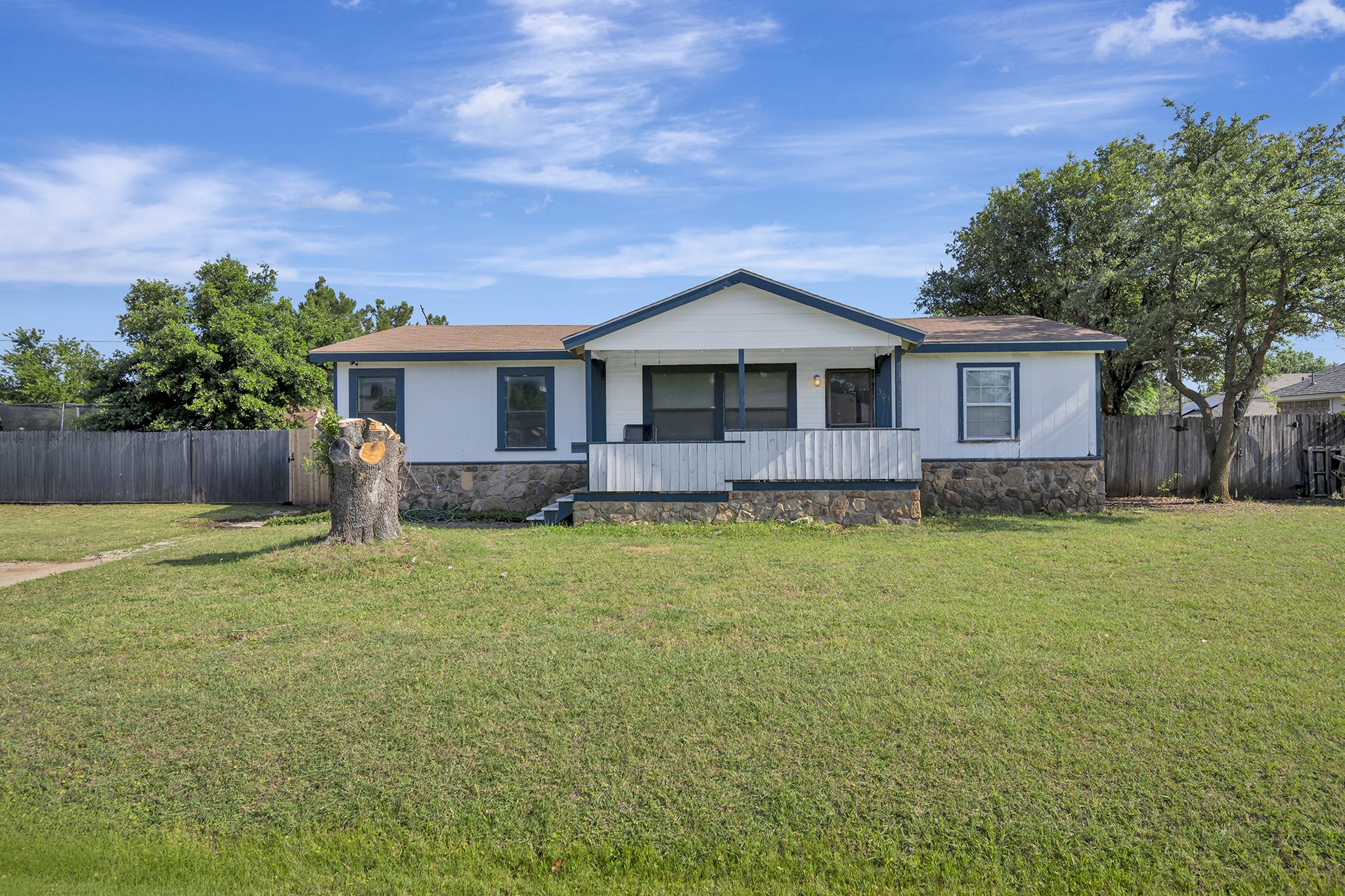 Wes Walser Realty, GRI in Roanoke, TX (2)