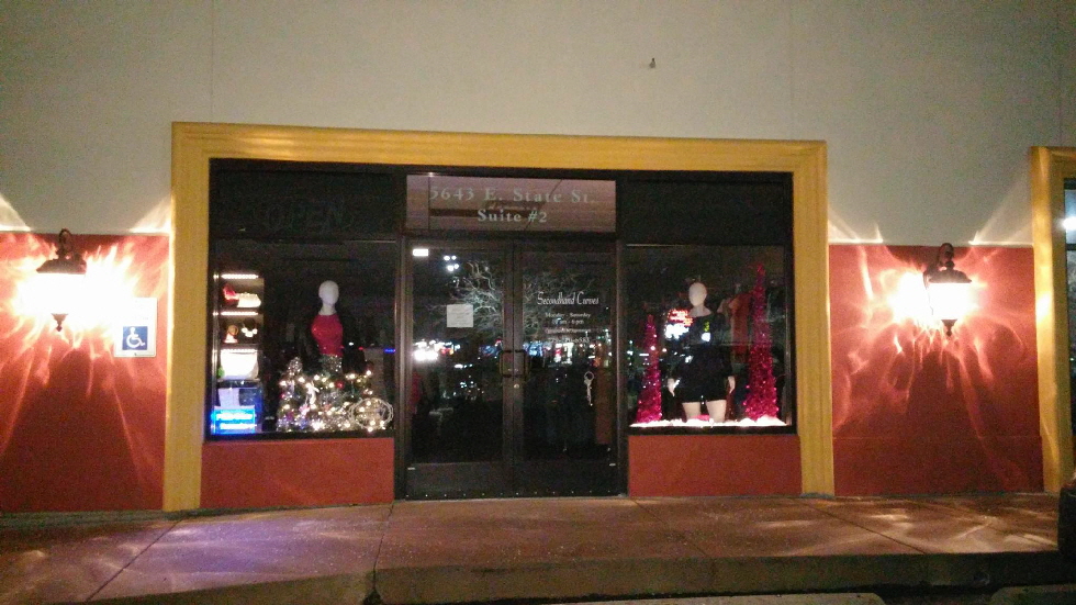 Secondhand Curves in Bloomingdale, IL (3)