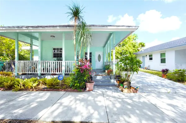Nanci Gilbert, PA - LPT Realty in Homestead, FL (5)