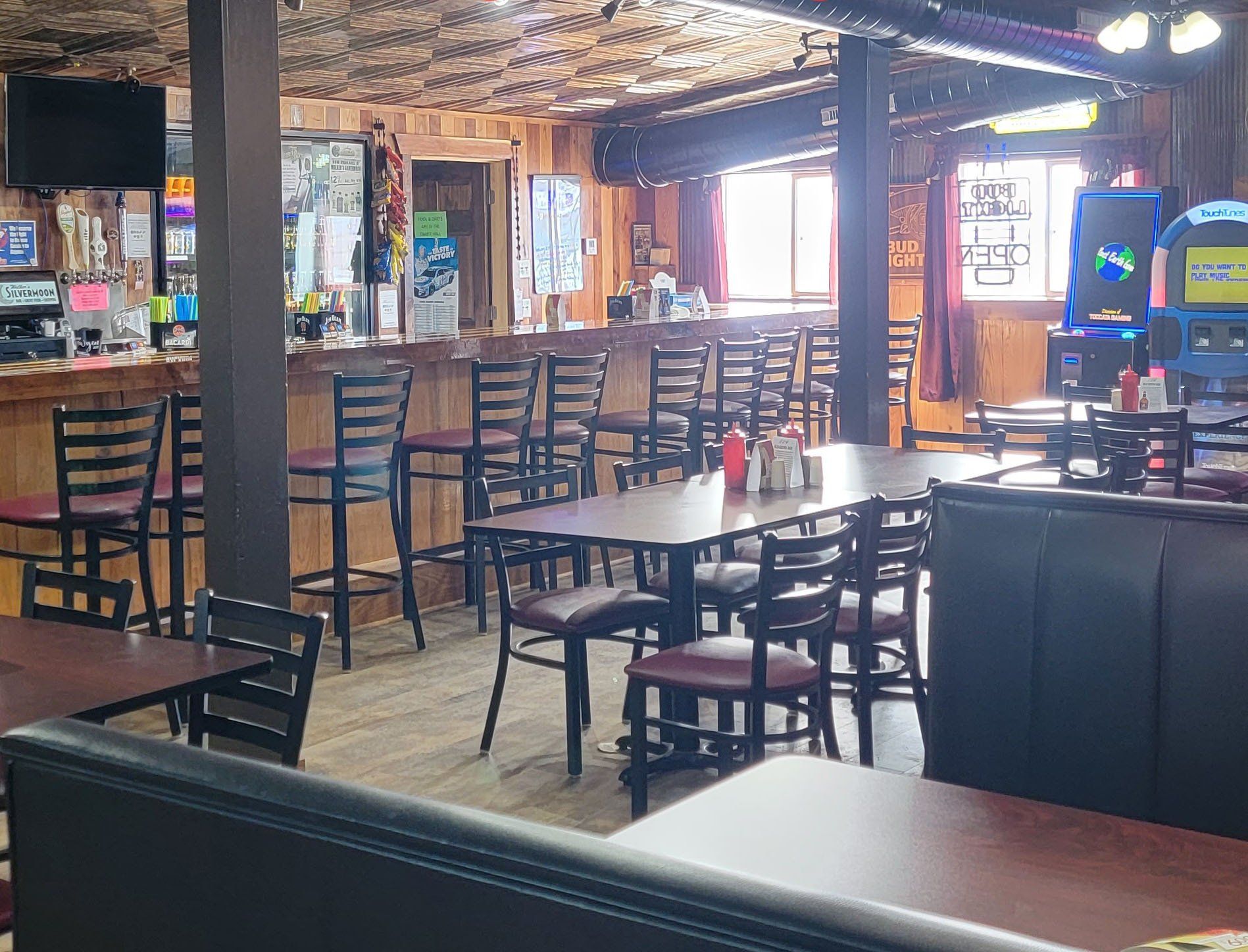 Walker's Silvermoon in Alma, WI (2)