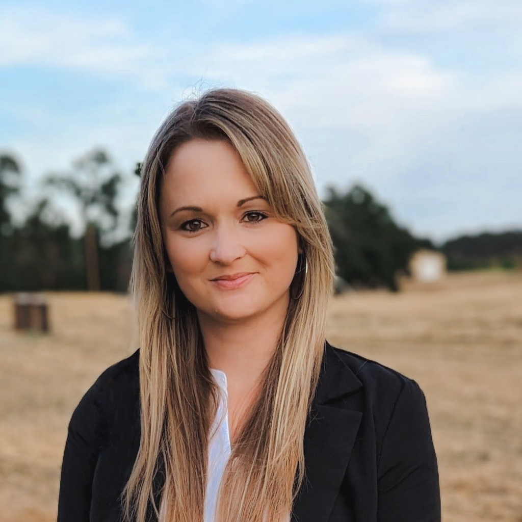 Renee Schenk, Realtor, Century 21 Select Real Estate in Corning, CA (2)
