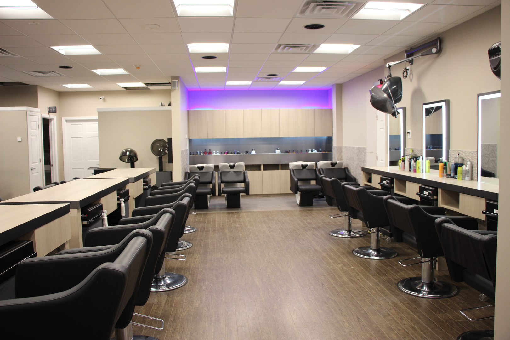 Hair Machine Salon in Rockville Centre, NY (4)