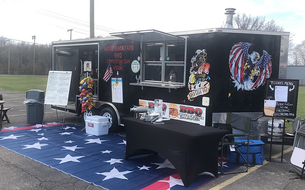 Hogz Backyard BBQ in Garden City, MI