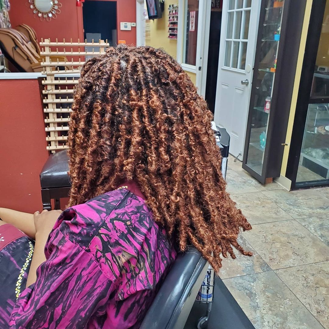 Mum GRG Braiding Salon in Grand Prairie, TX